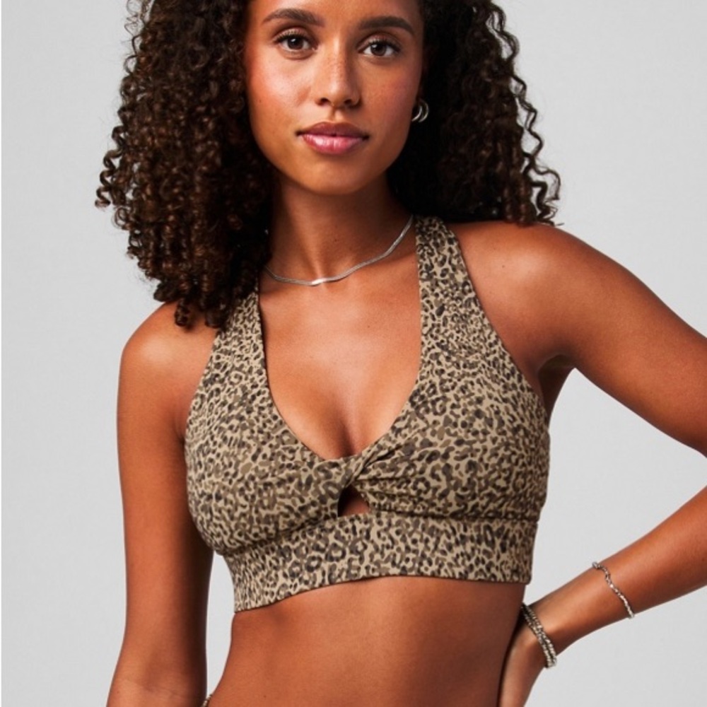 Fabletics Oasis Twist Bra